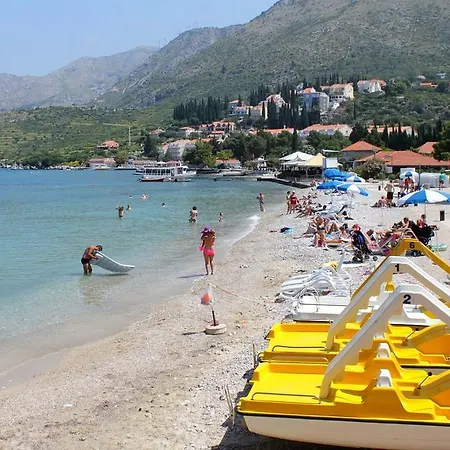 8833a * Cavtat